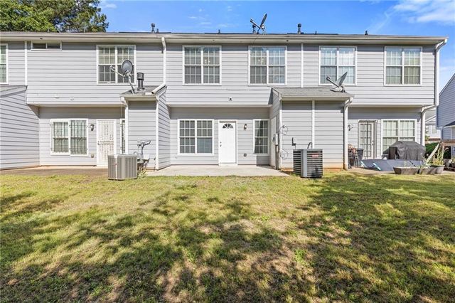 2566 Walden Lake Drive, Decatur, GA 30035