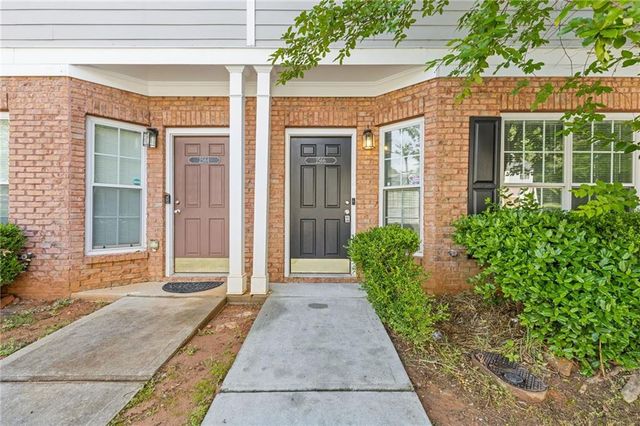 2566 Walden Lake Drive, Decatur, GA 30035