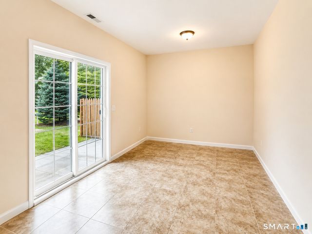 8 Old Oak Drive 8, Brookfield, CT 06804