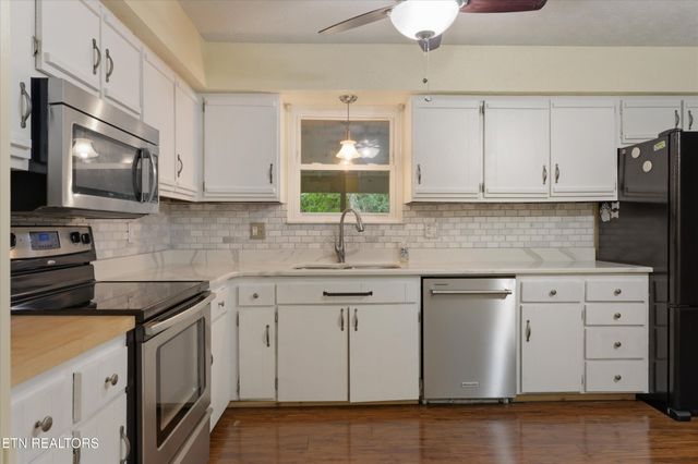 1117 Rain Tree Rd, Knoxville, TN 37923