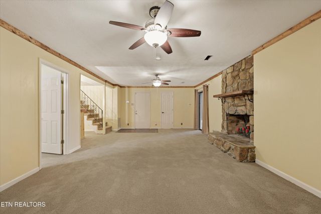 1117 Rain Tree Rd, Knoxville, TN 37923