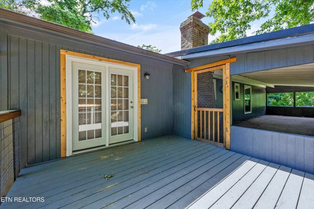 1117 Rain Tree Rd, Knoxville, TN 37923