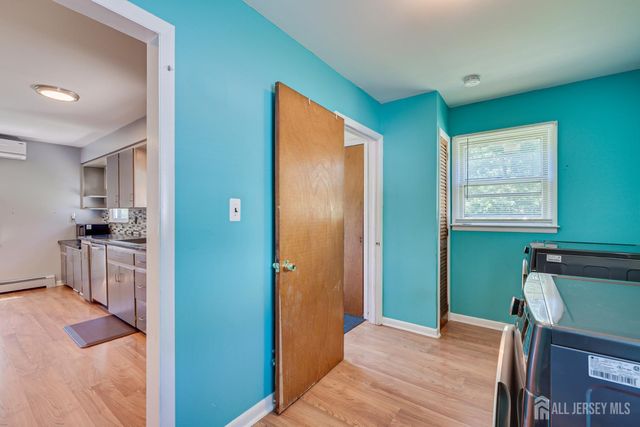 10 Jeff Street, Edison, NJ 08837