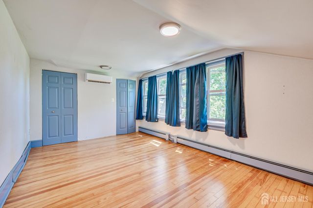 10 Jeff Street, Edison, NJ 08837