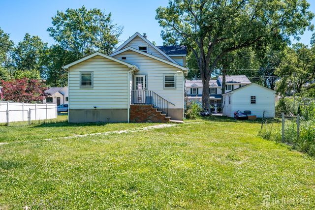 10 Jeff Street, Edison, NJ 08837