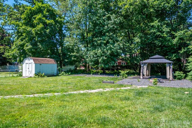 10 Jeff Street, Edison, NJ 08837