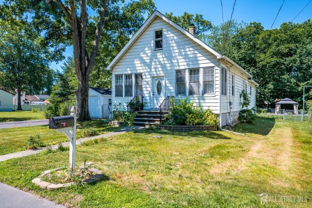 10 Jeff Street, Edison, NJ 08837