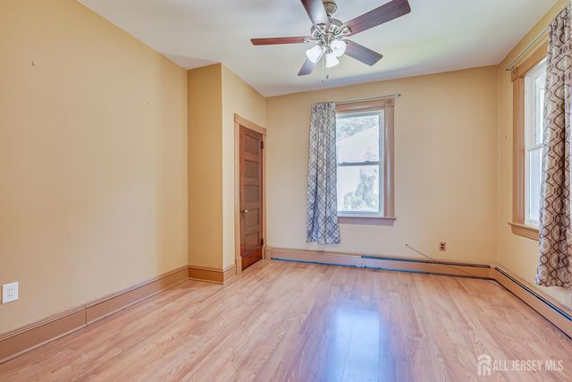 10 Jeff Street, Edison, NJ 08837