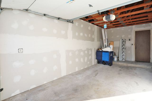 236 Deerpath Court B1, Schaumburg, IL 60193