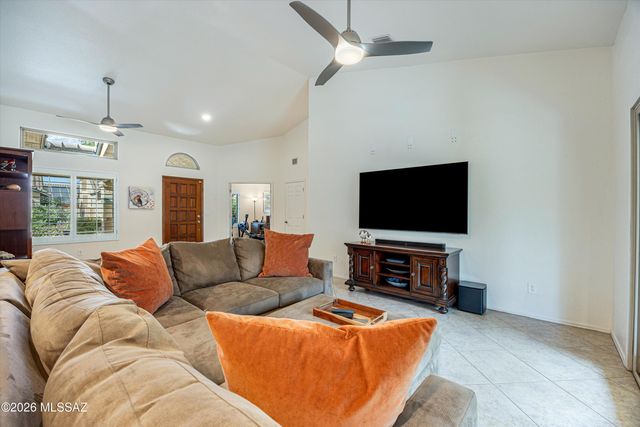 1460 E Desert Starling Lane, Tucson, AZ 85737