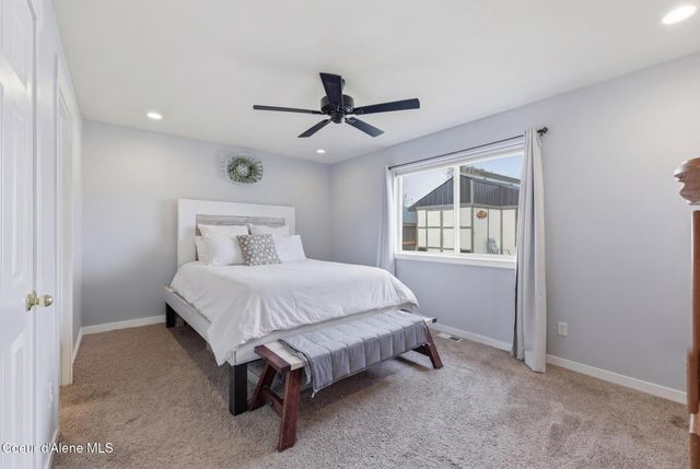 2981 W BROADMOORE DR, Hayden, ID 83835