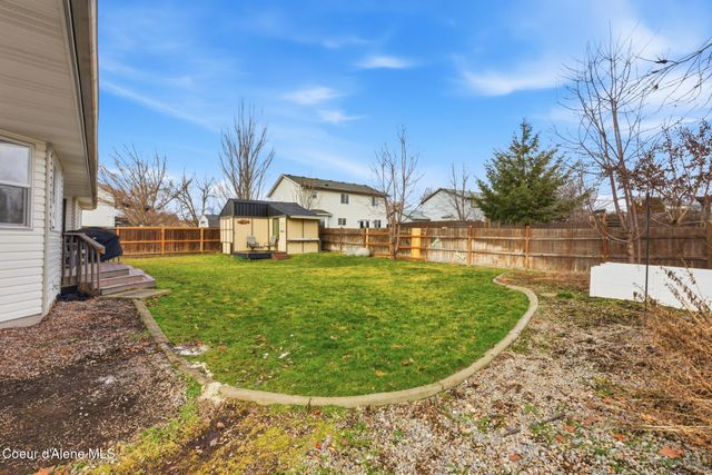 2981 W BROADMOORE DR, Hayden, ID 83835