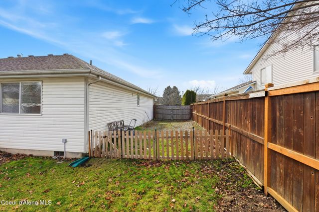 2981 W BROADMOORE DR, Hayden, ID 83835