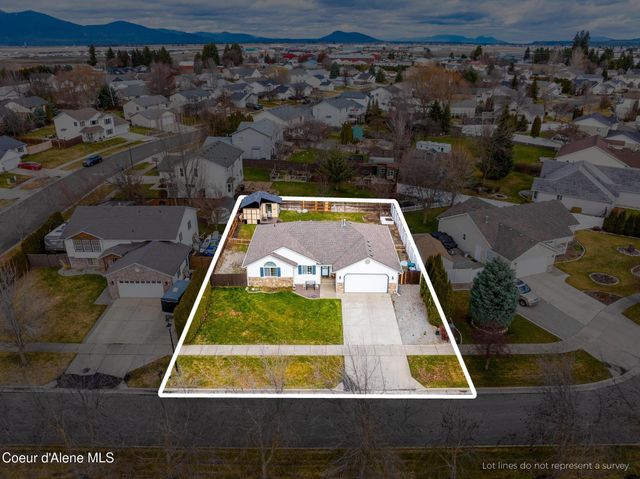 2981 W BROADMOORE DR, Hayden, ID 83835