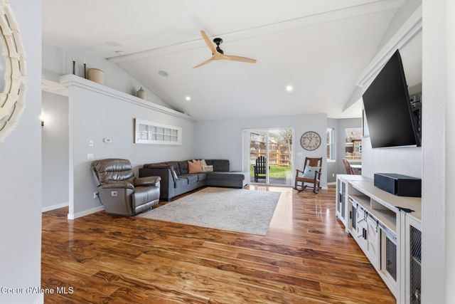 2981 W BROADMOORE DR, Hayden, ID 83835