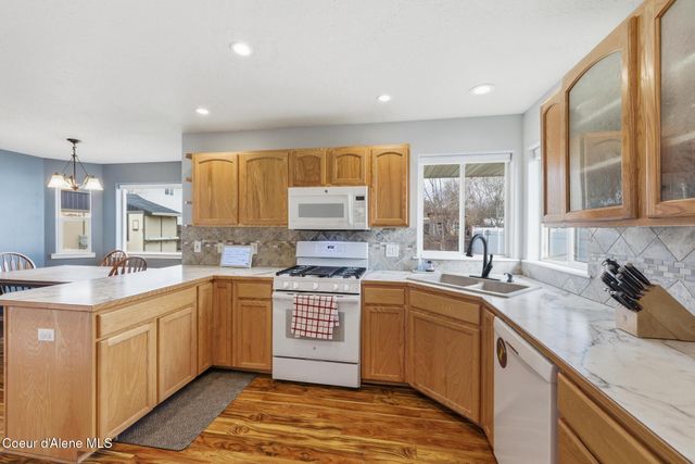 2981 W BROADMOORE DR, Hayden, ID 83835