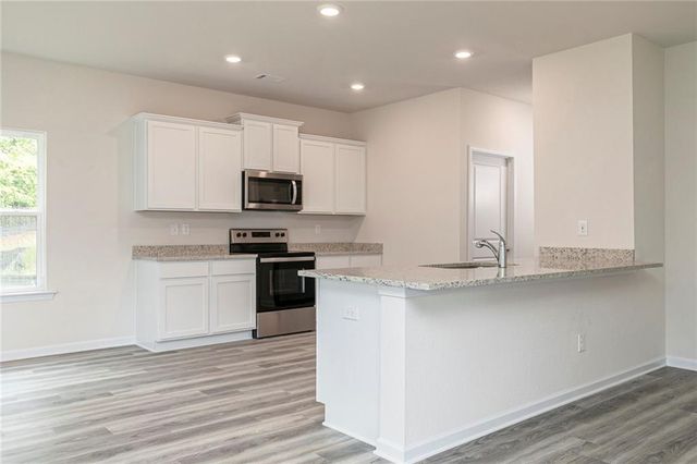 393 Sand Dune Way, Conyers, GA 30013