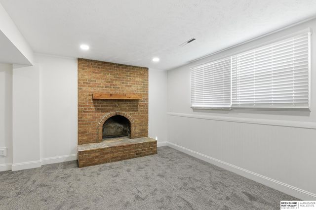 720 Leprechaun Lane, Papillion, NE 68046