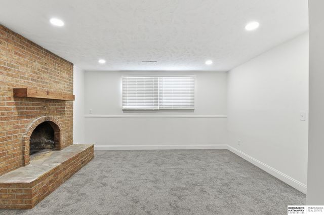 720 Leprechaun Lane, Papillion, NE 68046