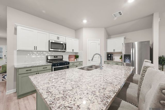 35488 Grovemont Dr, Denham Springs, LA 70706