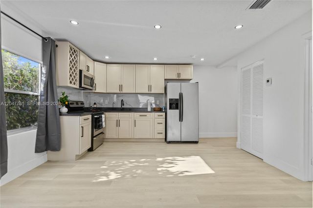 171 W 13th Street 171, Hialeah, FL 33010