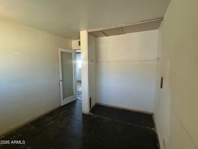 343 W ESSEX Road, Kearny, AZ 85137