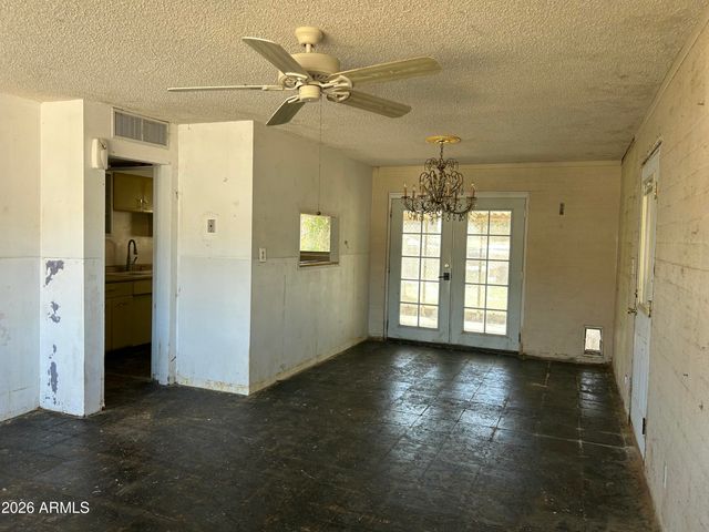 343 W ESSEX Road, Kearny, AZ 85137