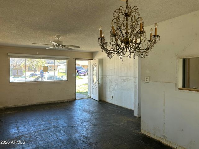 343 W ESSEX Road, Kearny, AZ 85137
