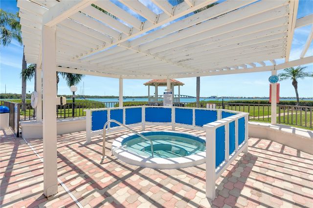 6357 BAHIA DEL MAR BOULEVARD 207, St Petersburg, FL 33715