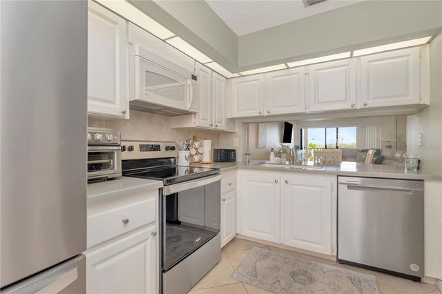 6357 BAHIA DEL MAR BOULEVARD 207, St Petersburg, FL 33715