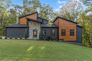 2 Clee Lane, Bella Vista, AR 72714
