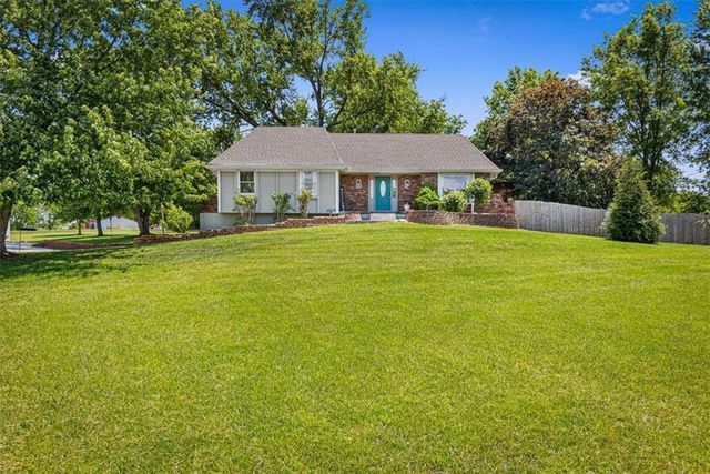 15813 Sugar Plum Road, Kearney, MO 64060