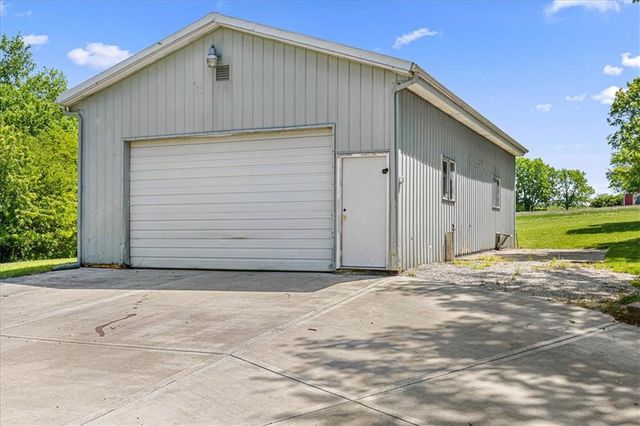 15813 Sugar Plum Road, Kearney, MO 64060