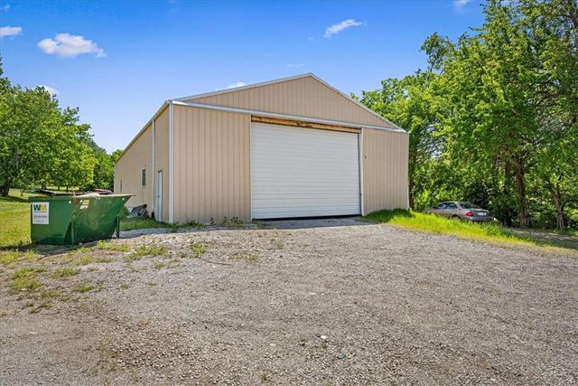 15813 Sugar Plum Road, Kearney, MO 64060