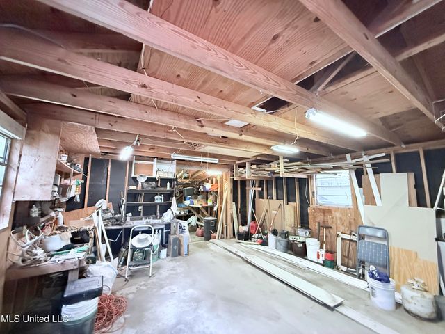6324 Country Lane, Moss Point, MS 39562