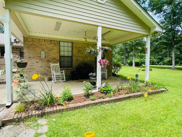 6324 Country Lane, Moss Point, MS 39562