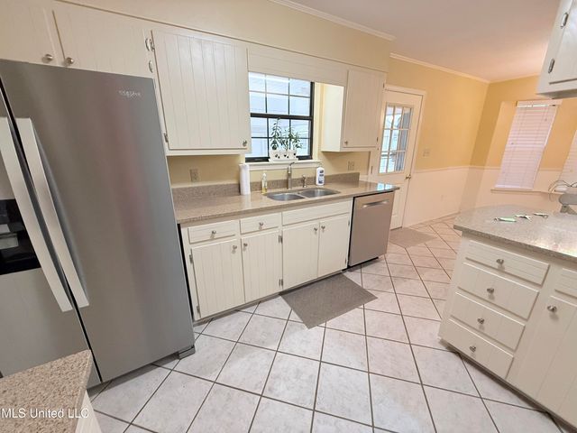 6324 Country Lane, Moss Point, MS 39562