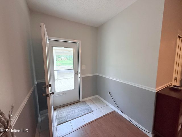 6324 Country Lane, Moss Point, MS 39562