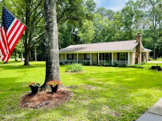 6324 Country Lane, Moss Point, MS 39562