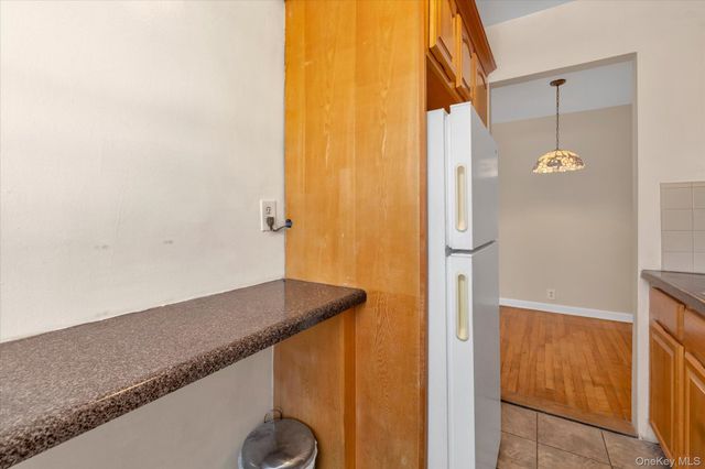 67-50 197th Street 1st Floor, Fresh Meadows, NY 11365