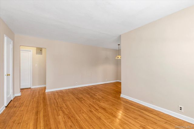 67-50 197th Street 1st Floor, Fresh Meadows, NY 11365