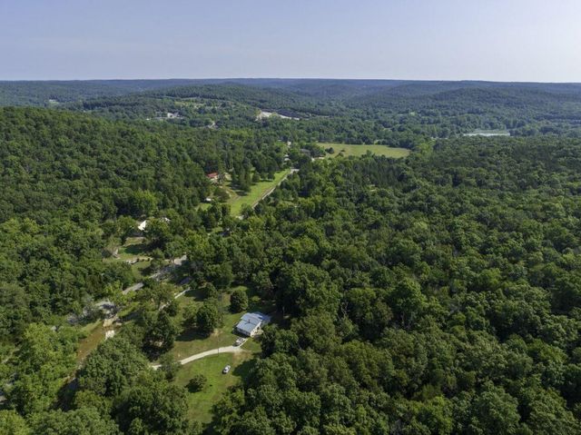 218 River Rd Road, Hardy, AR 72542