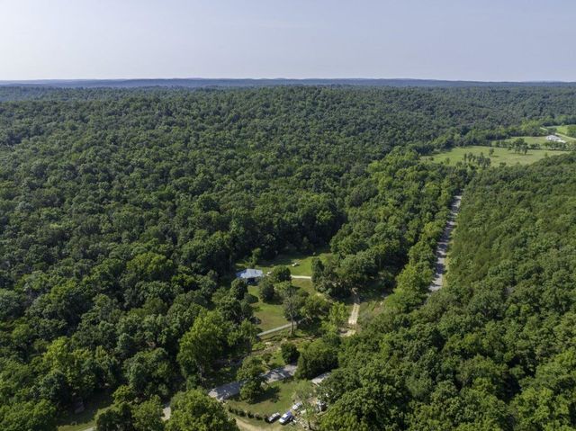 218 River Rd Road, Hardy, AR 72542