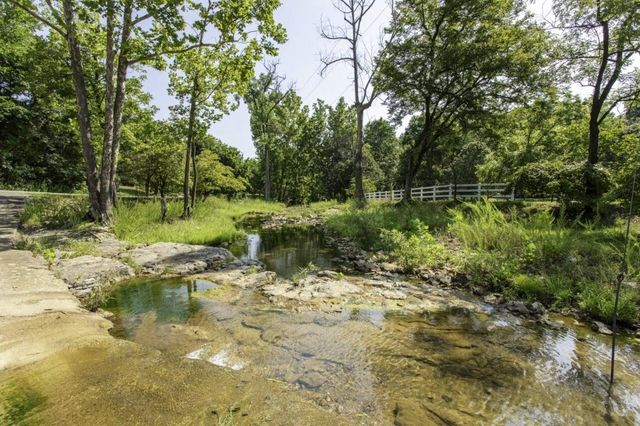 218 River Rd Road, Hardy, AR 72542