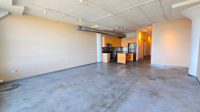 2929 Chicago Avenue 902, Minneapolis, MN 55407