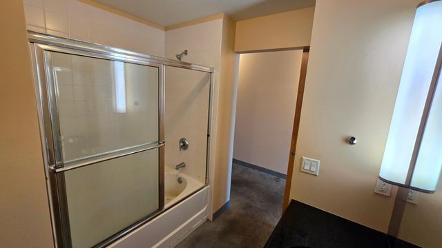 2929 Chicago Avenue 902, Minneapolis, MN 55407