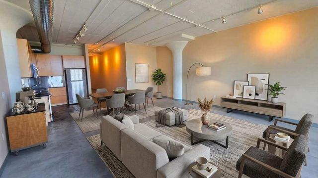 2929 Chicago Avenue 902, Minneapolis, MN 55407