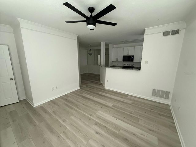 4802 51ST STREET W 322, Bradenton, FL 34210