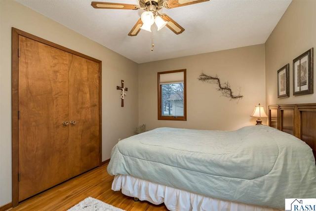 1536 James Drive, North Mankato, MN 56003