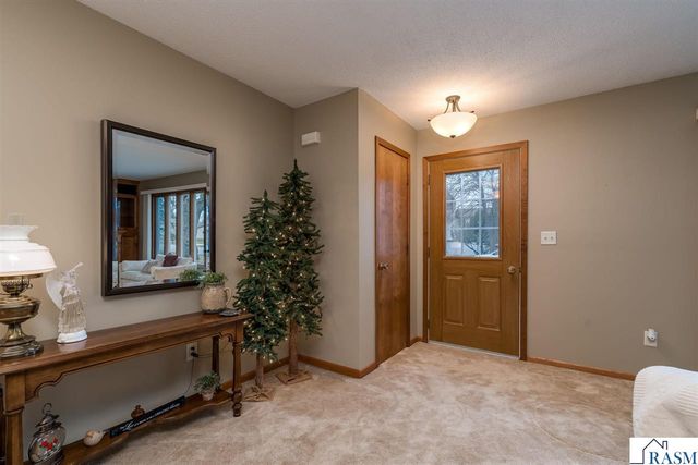 1536 James Drive, North Mankato, MN 56003